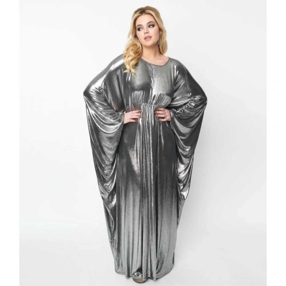 Smak Parlour 1970s Silver Batwing Caftan - Picture 4 of 11